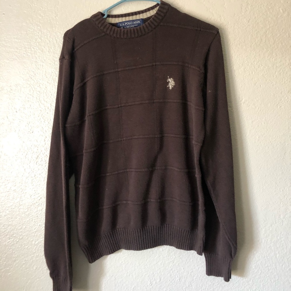 Brown sweater polo